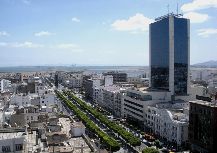 Tunis-Paris